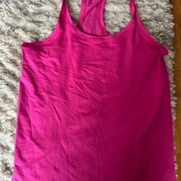 Lululemon top bundle - Picture 3 of 6